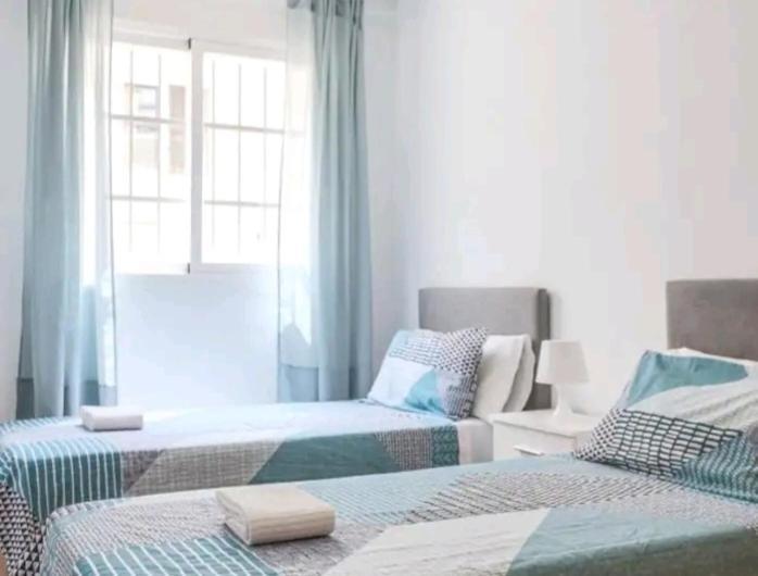 Apartamento Con Patio Y Piscina Cerca De Sevilla La Algaba Ngoại thất bức ảnh
