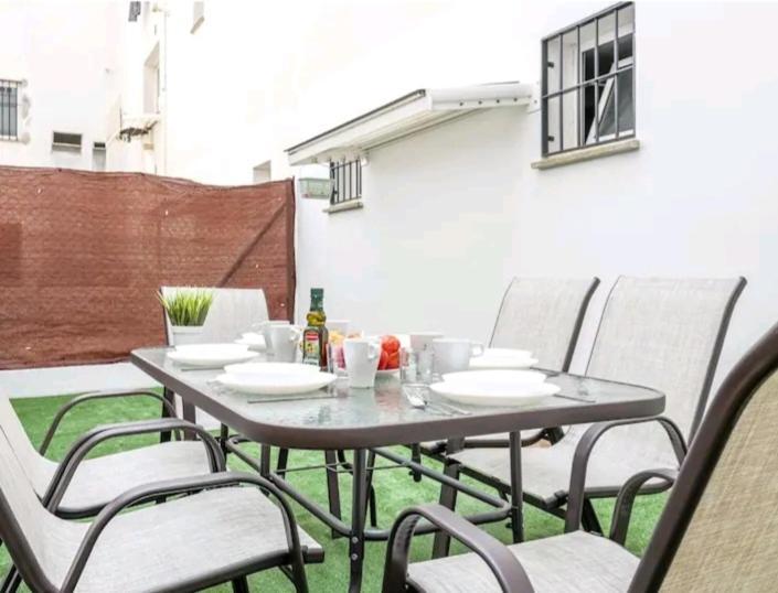 Apartamento Con Patio Y Piscina Cerca De Sevilla La Algaba Ngoại thất bức ảnh